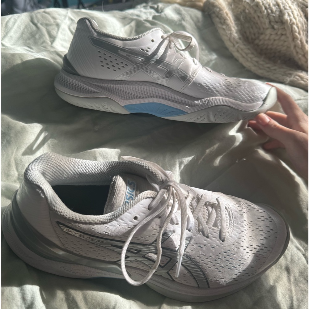 ASICS Women's Sky Elite FF 2, White/Silver, womens us 7.5
